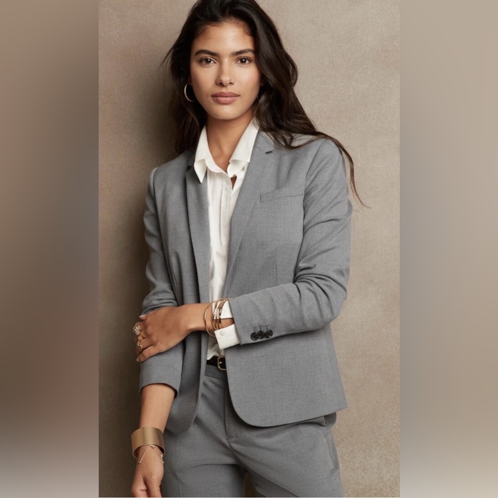 Banana Republic Gray Wool Blazer and Trousers 4P